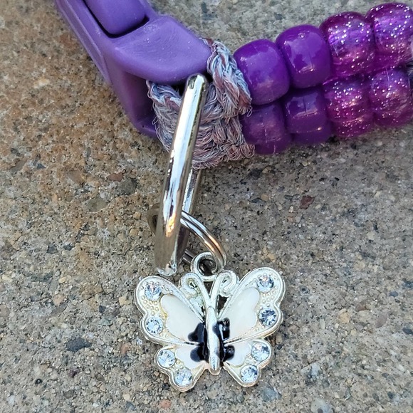 Custom Handmade Beaded Bling Dog Collar Paws - Picture 3 of 3